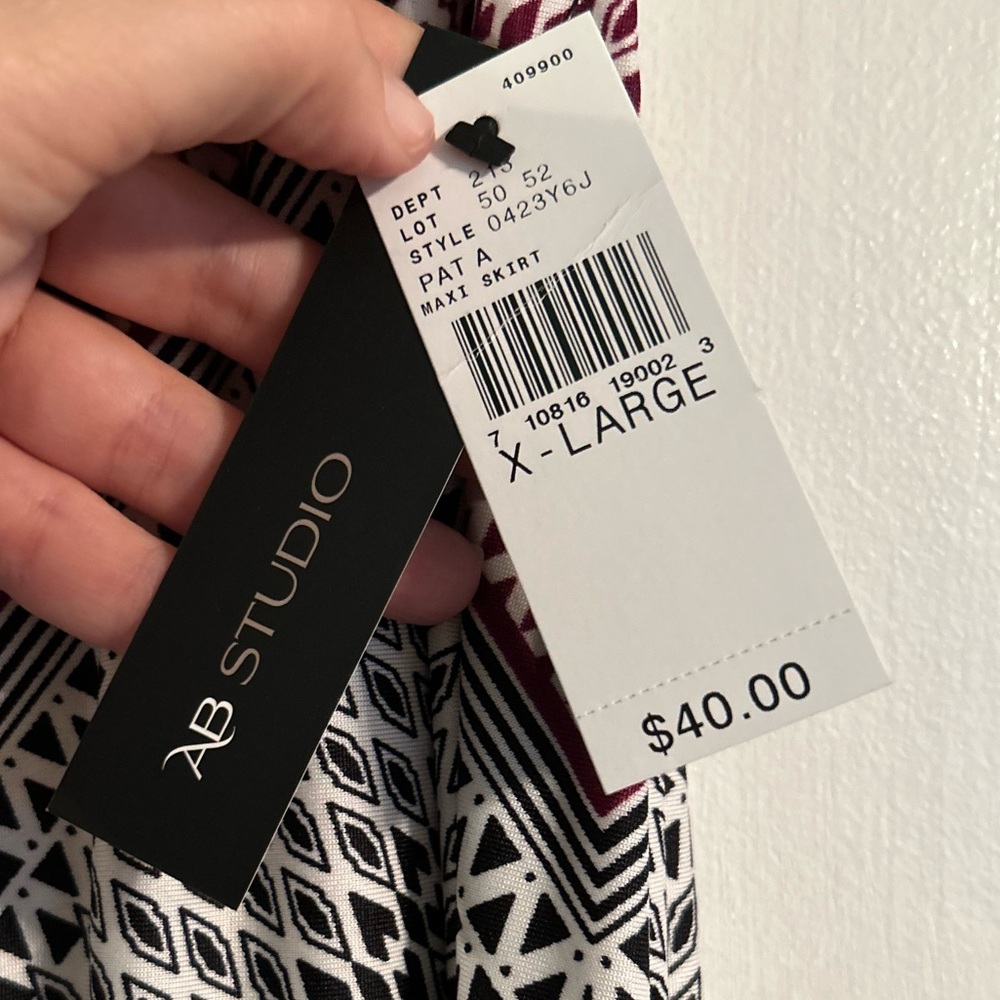 NWT AB Studio Women’s Chevron Maxi Skirt, Size XL - Picture 3 of 5